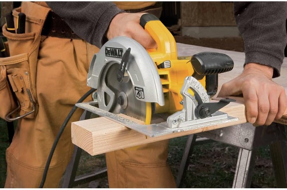 image:imageDEWALT Circular Saw 714 inch Pivoting with up to 57 Degree Bevel Corded DWE575SBCircular Saw Only
