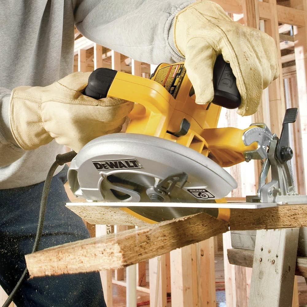 image:imageDEWALT Circular Saw 714 inch Pivoting with up to 57 Degree Bevel Corded DWE575SBCircular Saw Only