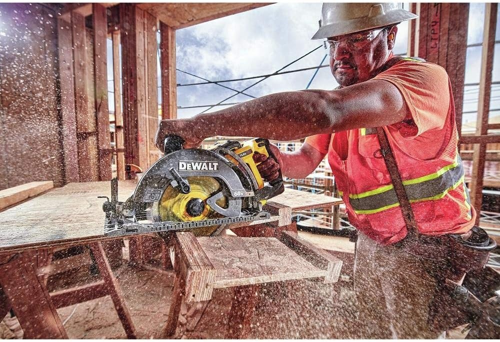 image:imageDEWALT FLEXVOLT 60V MAX Circular Saw Kit 714Inch Worm Style 90Ah Battery DCS577X1