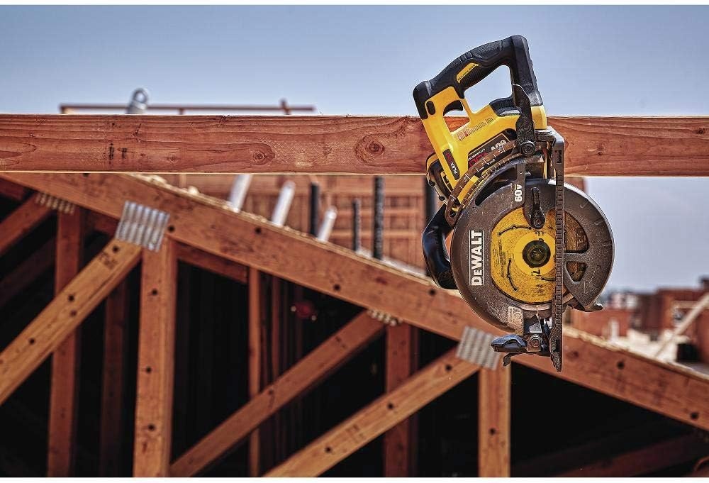 image:imageDEWALT FLEXVOLT 60V MAX Circular Saw Kit 714Inch Worm Style 90Ah Battery DCS577X1