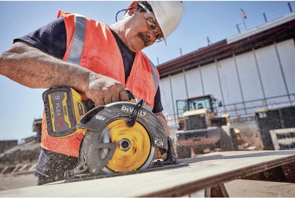 image:imageDEWALT FLEXVOLT 60V MAX Circular Saw with Brake 714Inch Tool Only DCS578BOne Size