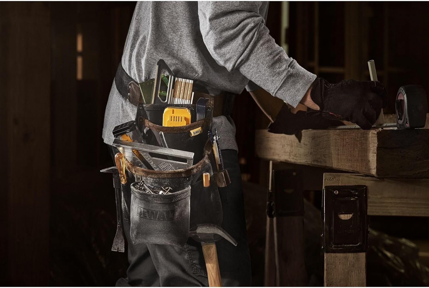 image:imageDEWALT Leather Tool Belt Organizer with 18 Pockets Heavy Duty Construction DWST550113One Size