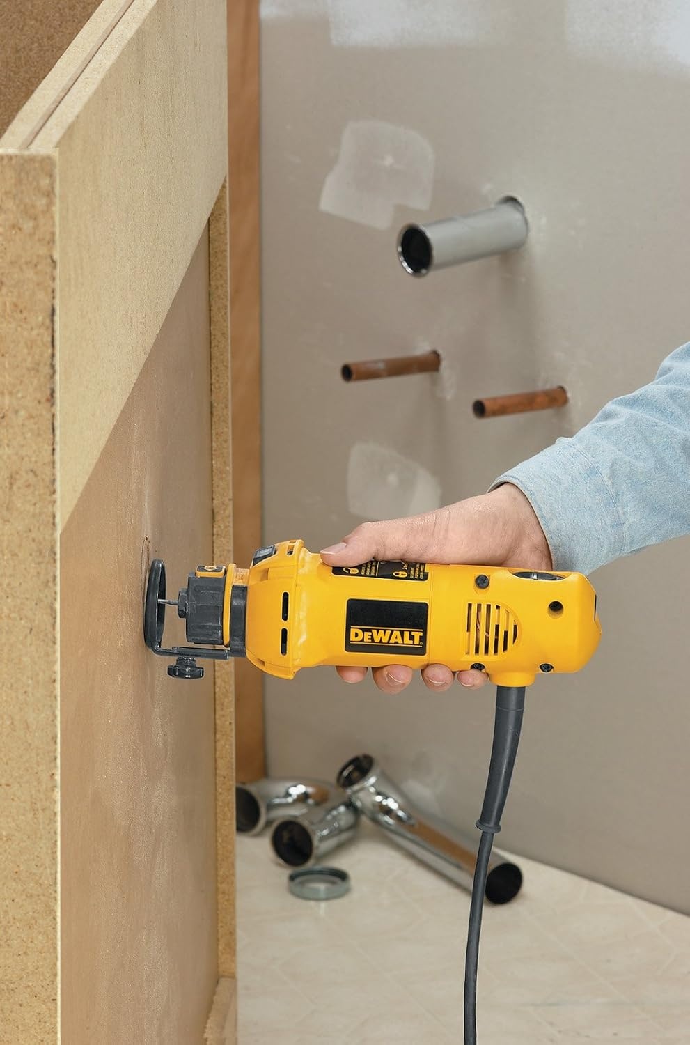 image:imageDEWALT Rotary Saw with 18Inch and 14Inch Collets 5Amp Corded DW660
