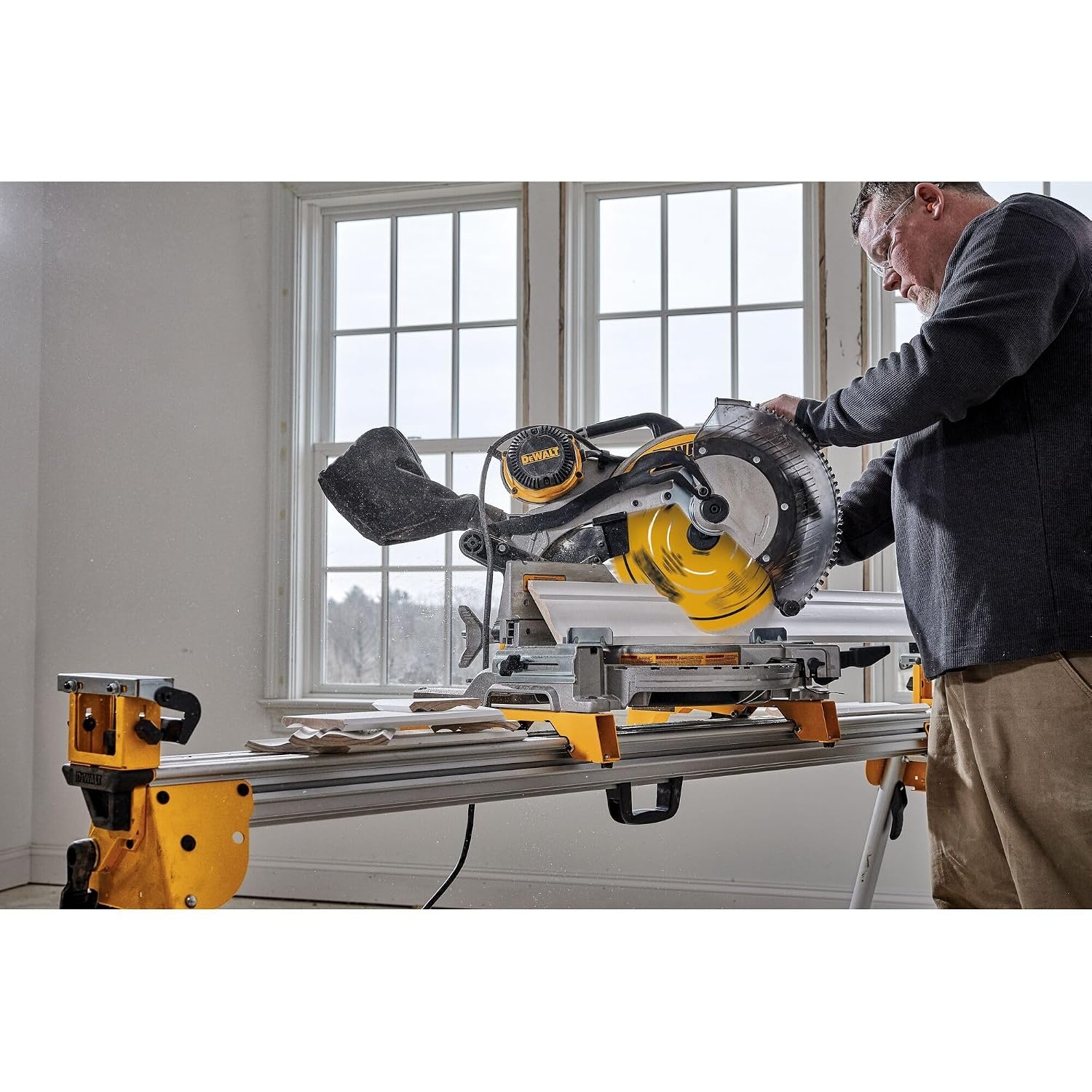 image:imageDEWALT 12 in 60T Finish Saw Blade DWA11260One Size