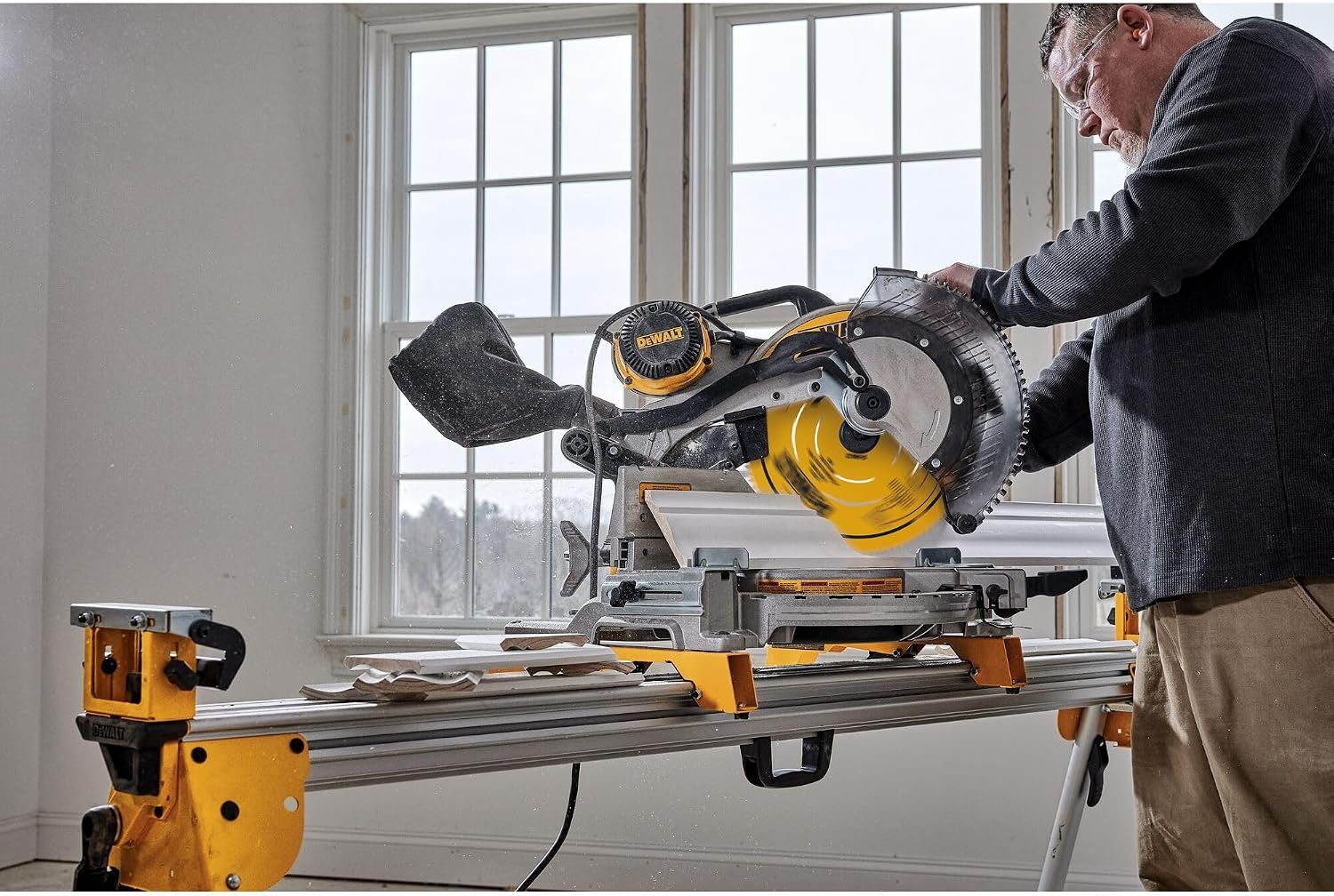 image:imageDEWALT Miter Saw Blade 12 inch 100 Tooth Fine Finish Ultra Sharp Carbide DWA112100