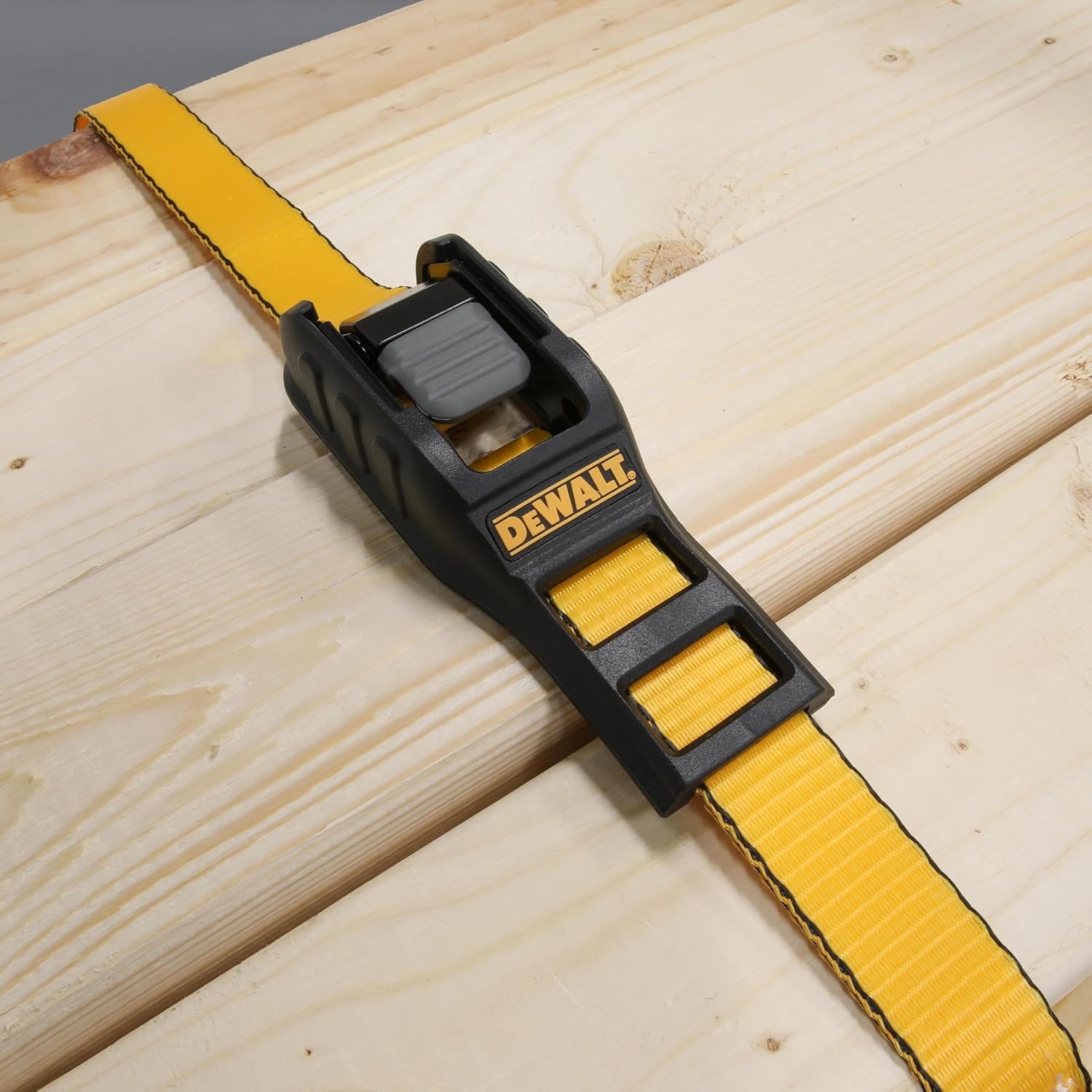 image:imageDEWALT 2163000 lbs MidDuty Lashing Straps 2Pack HeavyGauge Steel Frame Armored Rubber Cam Shroud Weather amp Wear Resistant Straps For Quick Bundling of Midweight Cargo1 x 10