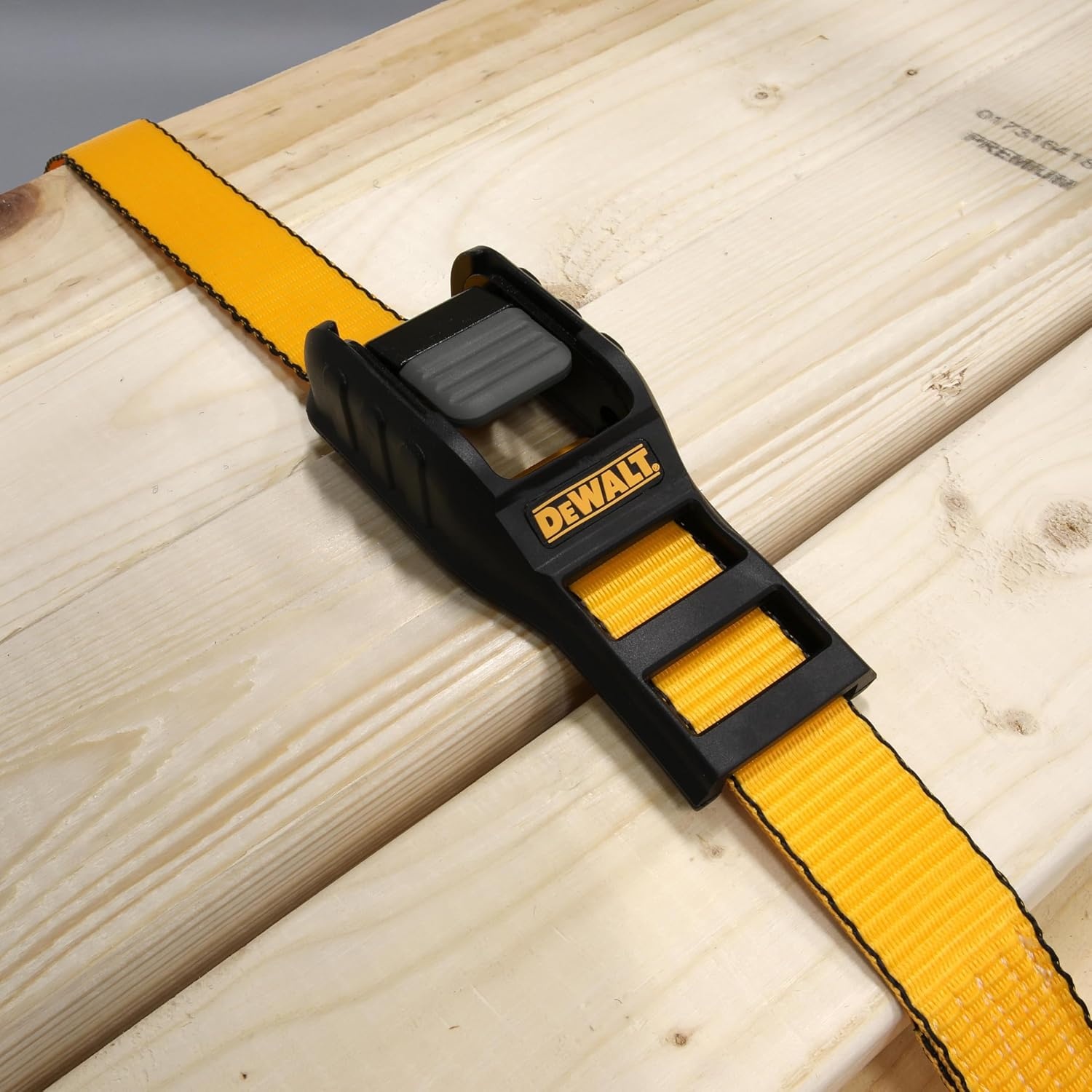 image:imageDEWALT 2163000 lbs MidDuty Lashing Straps 2Pack HeavyGauge Steel Frame Armored Rubber Cam Shroud Weather amp Wear Resistant Straps For Quick Bundling of Midweight Cargo125 x 14