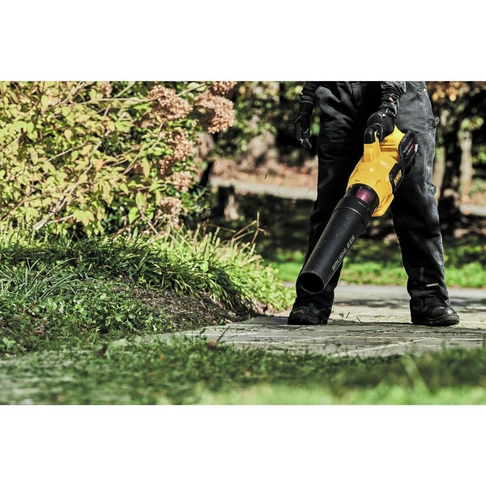 image:imageDewalt Blower AXIAL HNDHLD 60V 600CFM DCBL772B