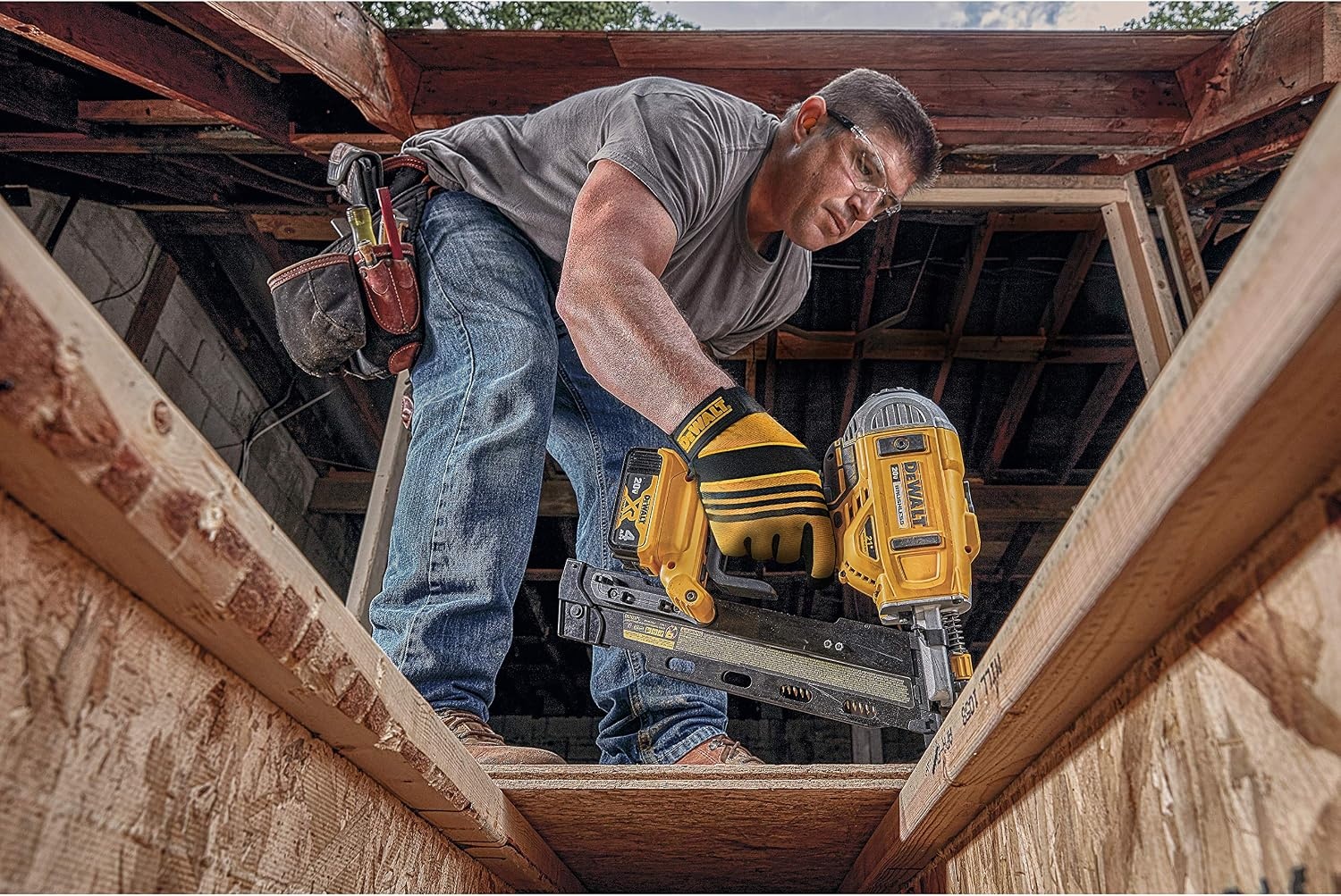 image:imageDEWALT DPG201XL Synthetic Leather Performance Work Glove XLarge 1 Pair Foam Padded Palm Abrasion Resistant Hook amp Loop ClosureXLarge