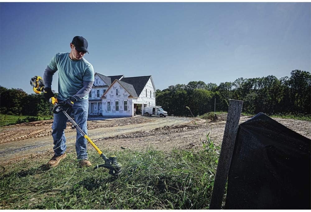 image:imageDEWALT FLEXVOLT 60V MAX String Trimmer Brushless Two Speed 15Inch 3Ah Battery DCST970X1String Trimmer Kit Only