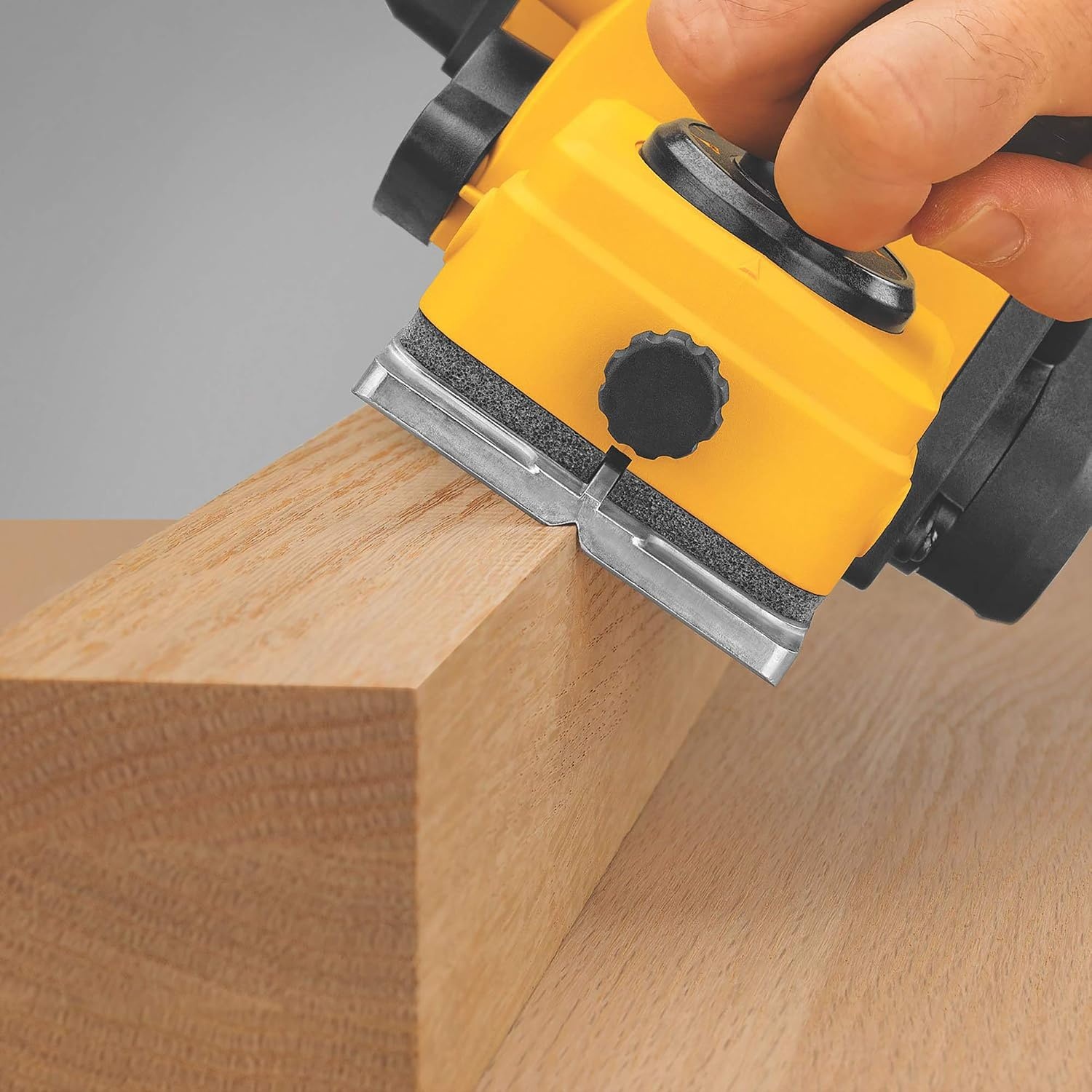 image:imageDEWALT Hand Planer 55Amp 314Inch D26676Hand Planer